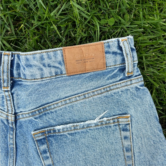 Denim shorts - Picture 3 of 4